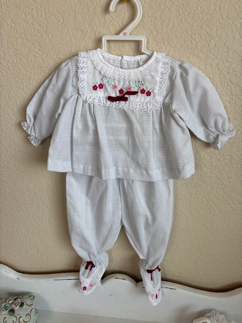 2-Piece Grey Outfit 6m