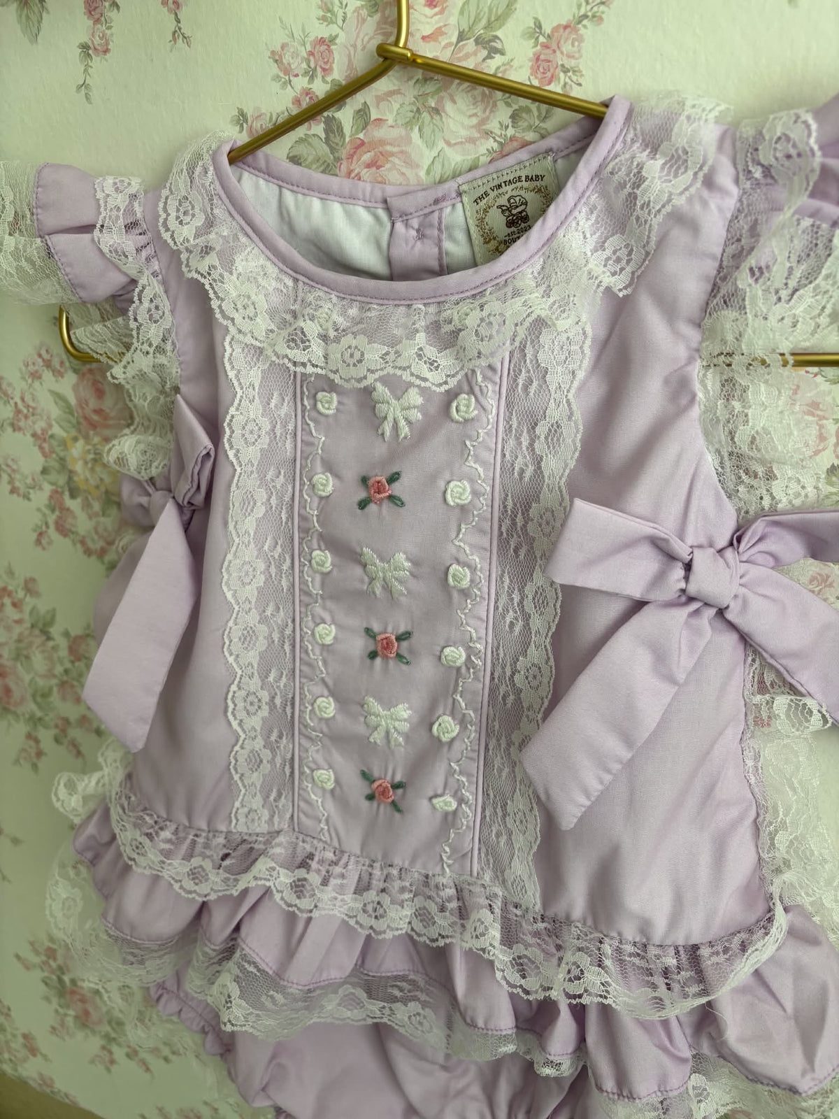Lavender lullaby Top and bloomer set.  *These run a size small so please Size up *