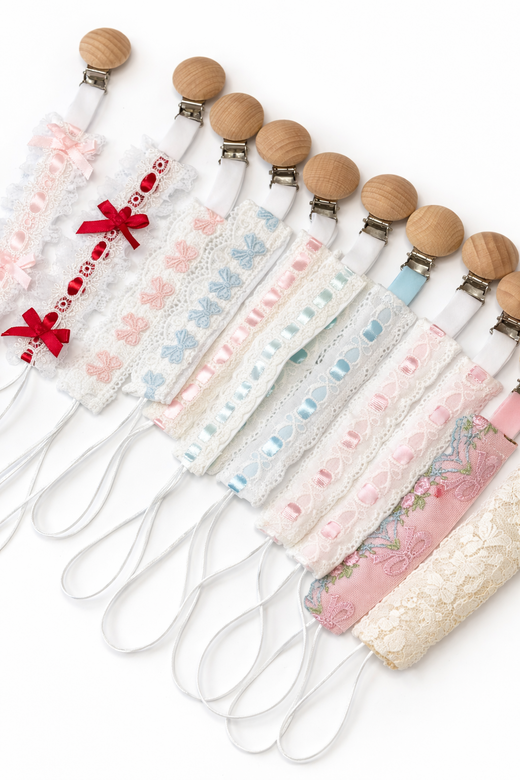 Heirloom Lace Pacifier Clip <3